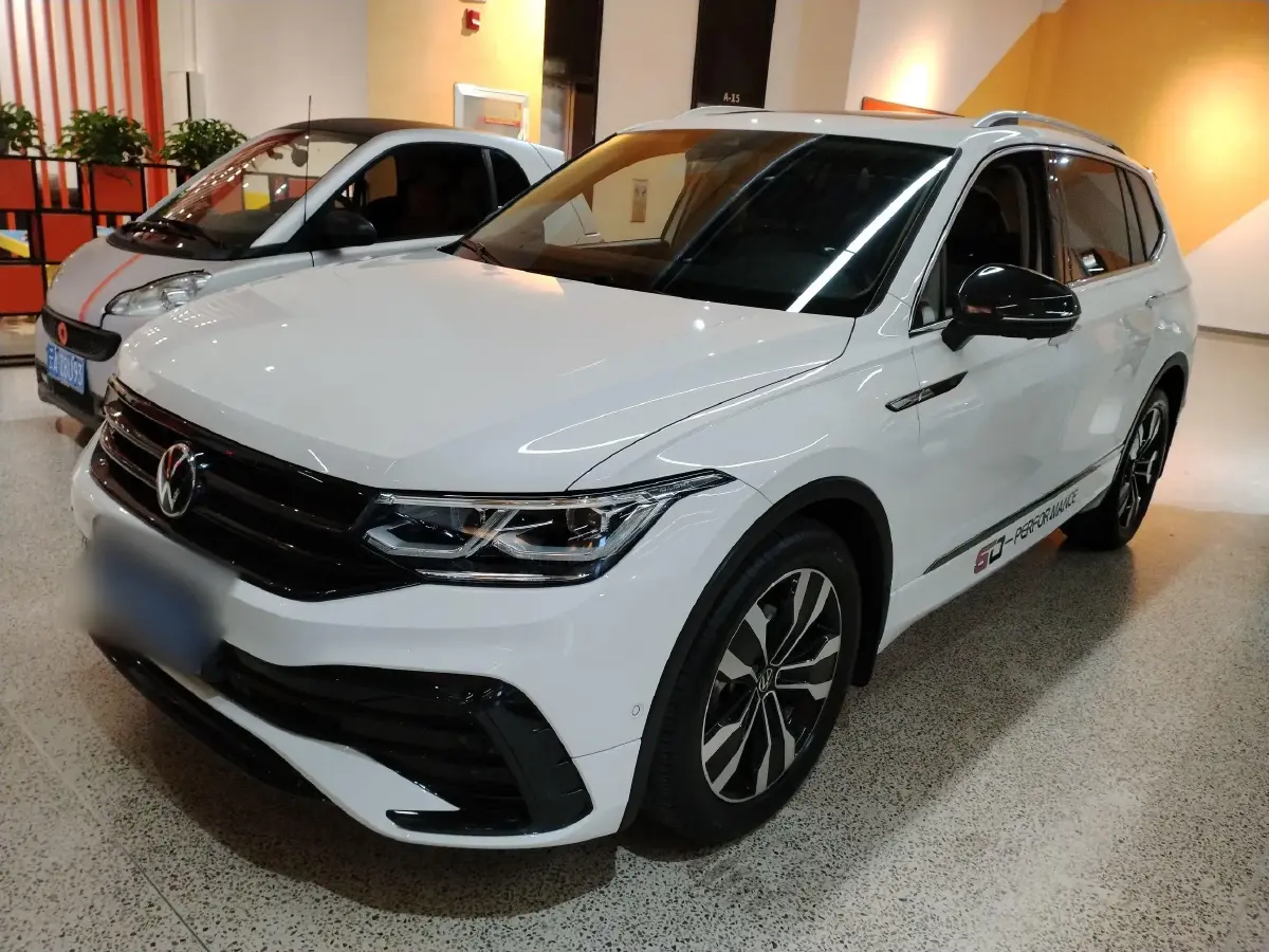 2022 Volkswagen Tiguan L 2.0T 186HP L4 7DCT