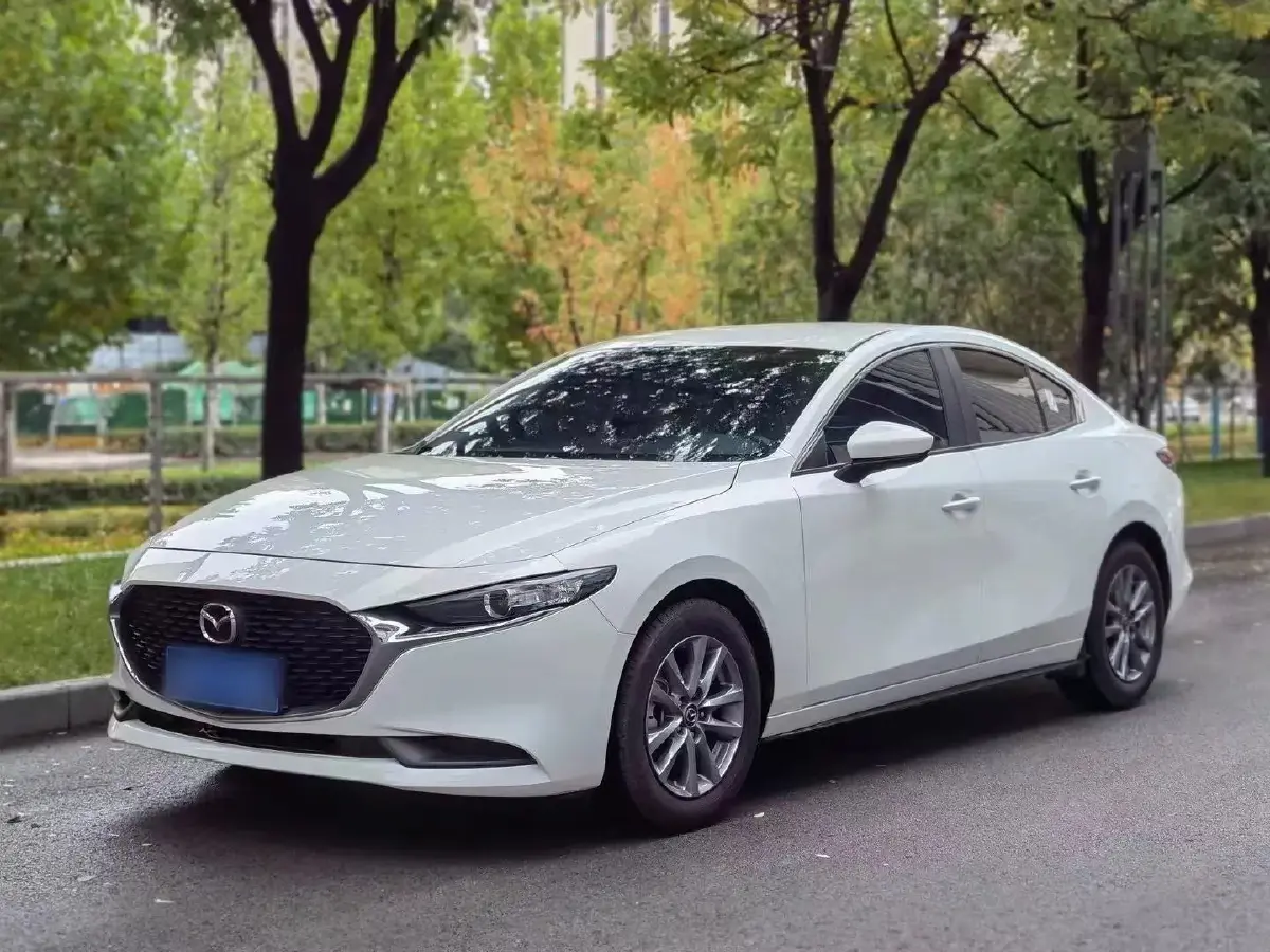2020 Mazda 3 Axela 1.5L 117HP L4 6AT