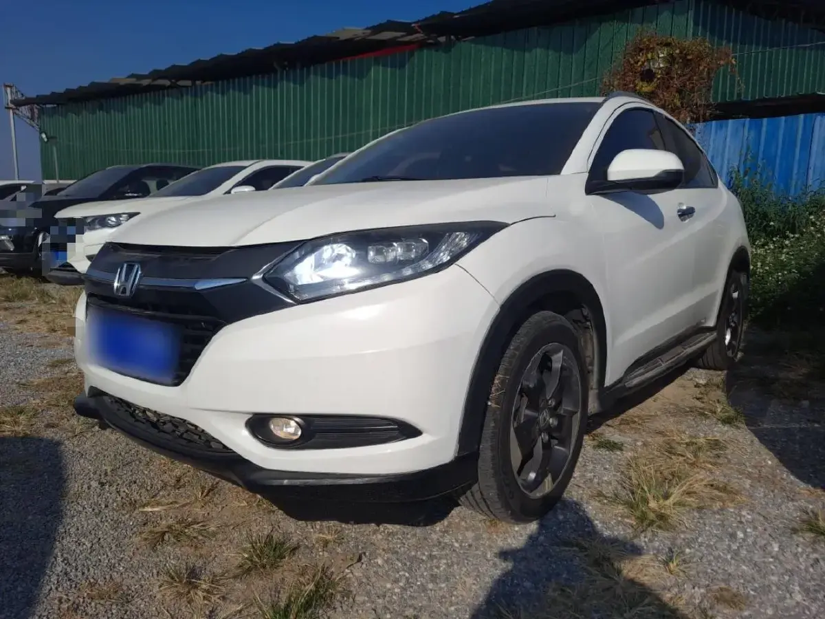 2015 Honda Vezel 1.8L 136HP L4 CVT