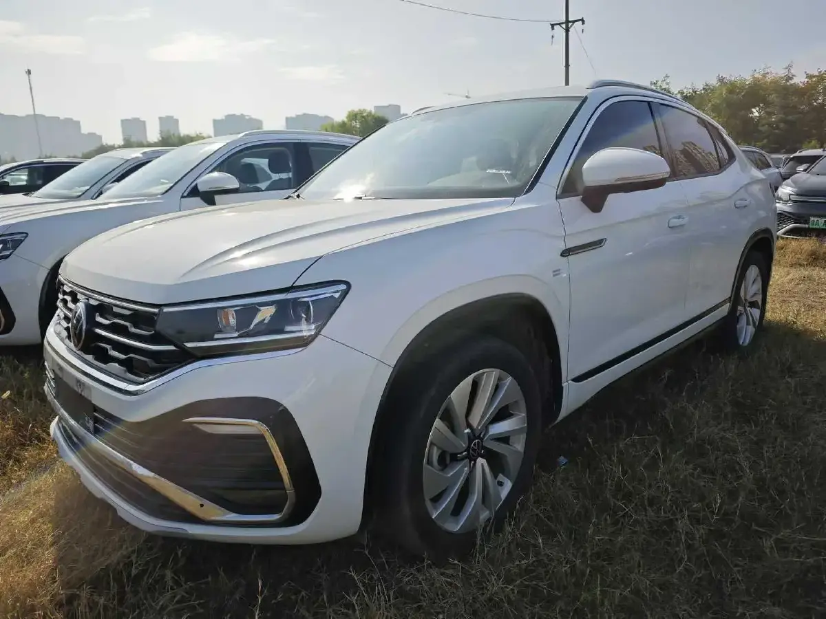 2020 Volkswagen Tayron X 2.0T 186HP L4 7DCT