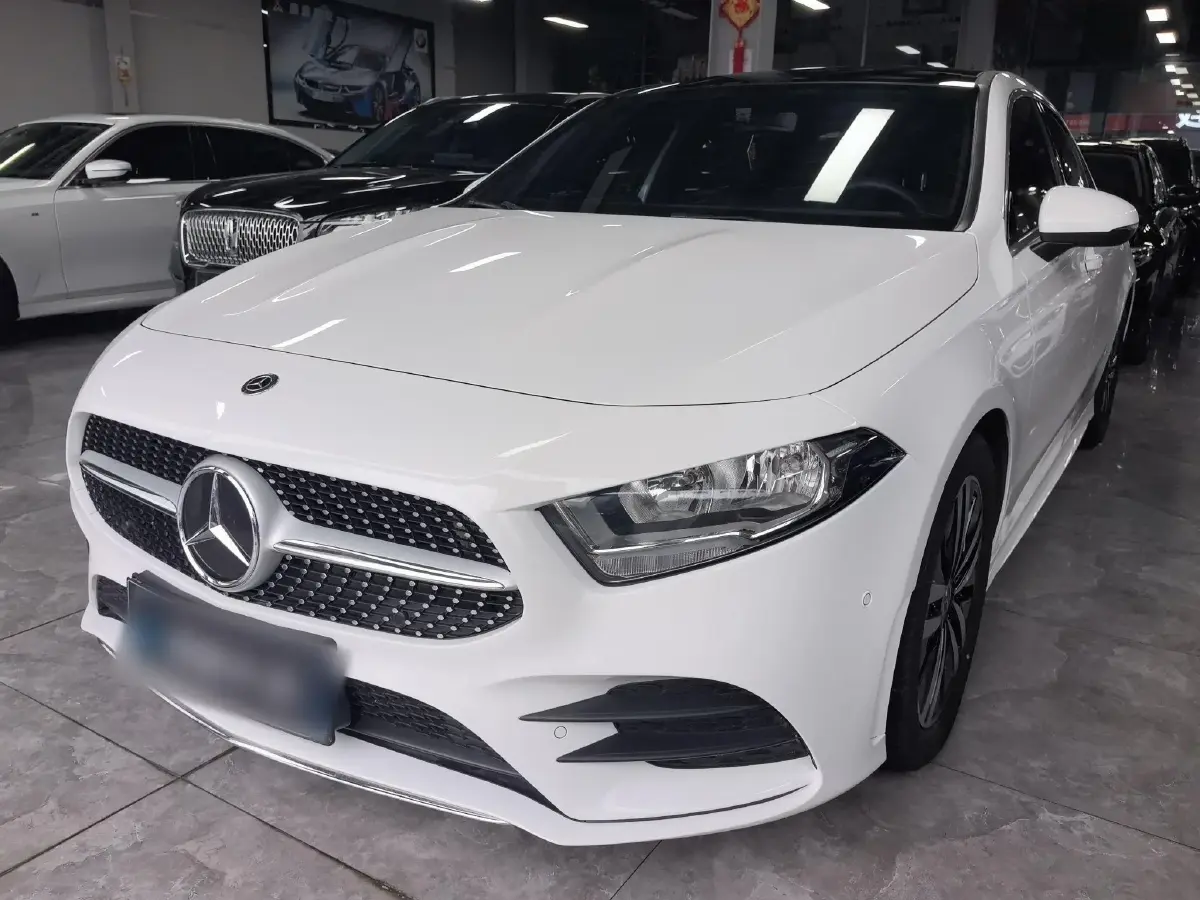 2020 Mercedes-Benz A Class 1.3T 136HP L4 7DCT
