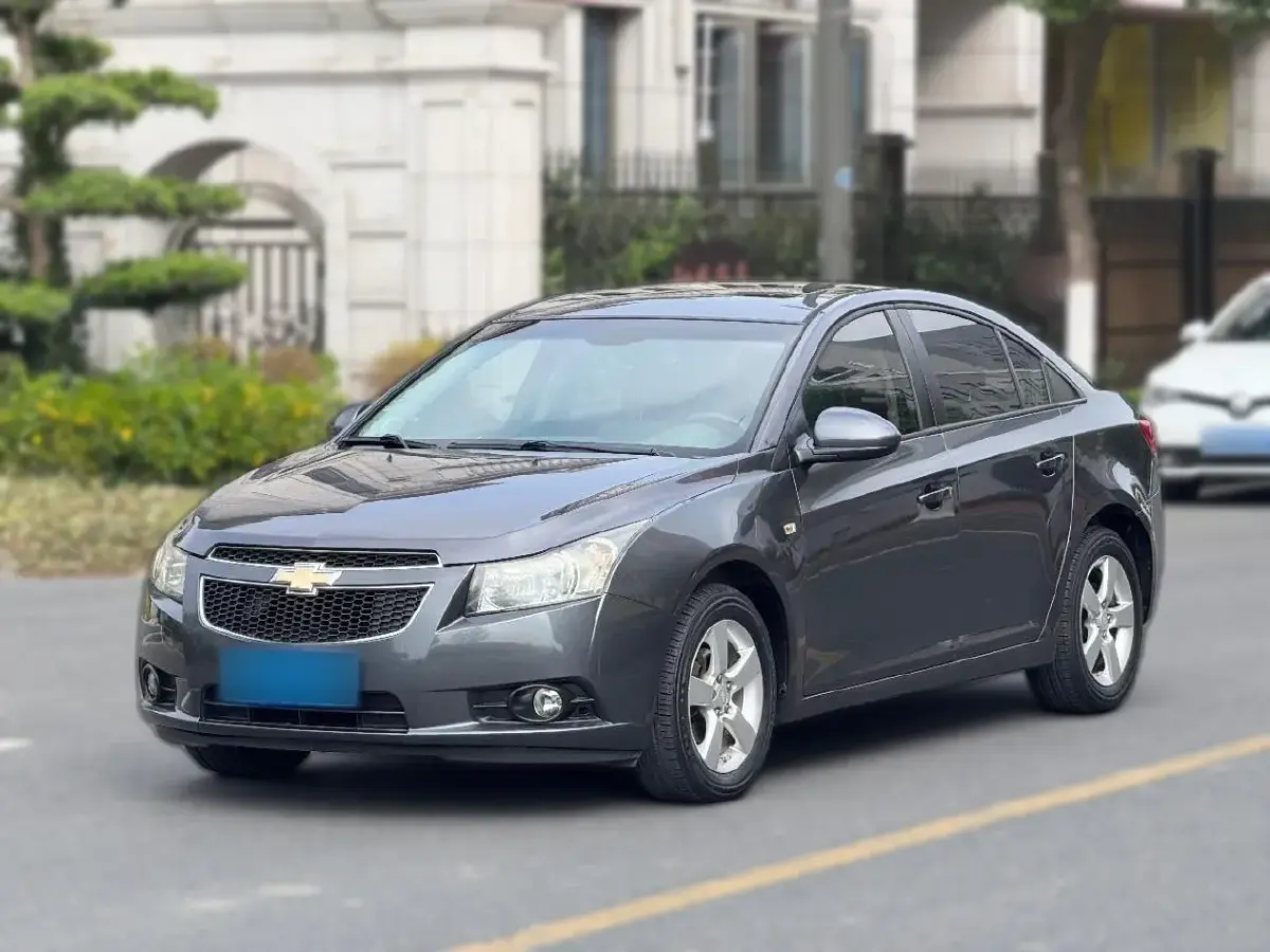 2013 Chevrolet Cruze 1.6L 121HP L4 6AT
