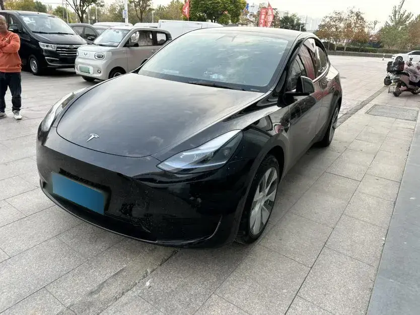 2022 Tesla Model Y BEV 60KWH