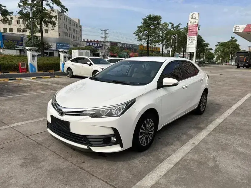 2017 Toyota Corolla 1.2T 116HP L4 CVT