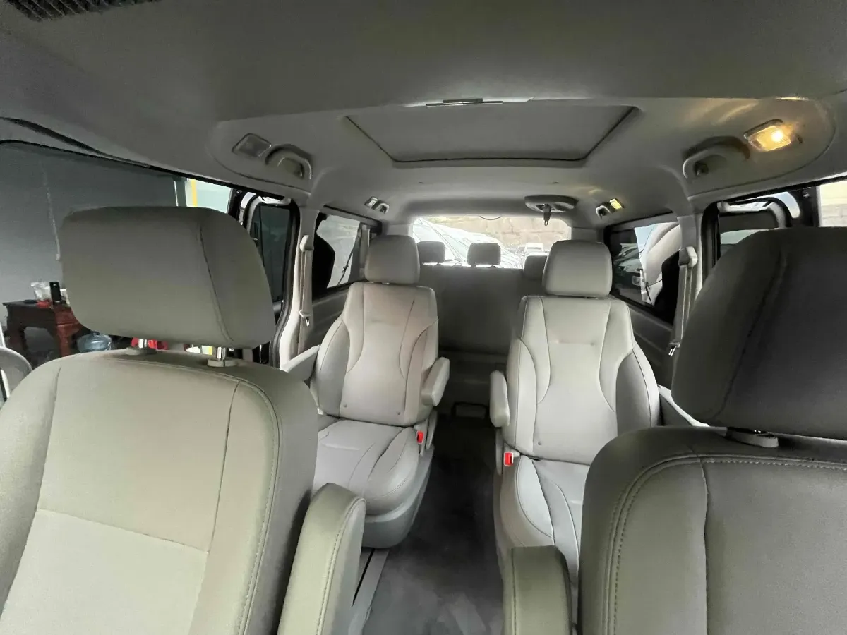 2021 JAC Refine M5 2.0T 150HP L4 6MT,autocango,china used car exporter,china ev exporter,chinese used car exporter,chinese used ev exporter