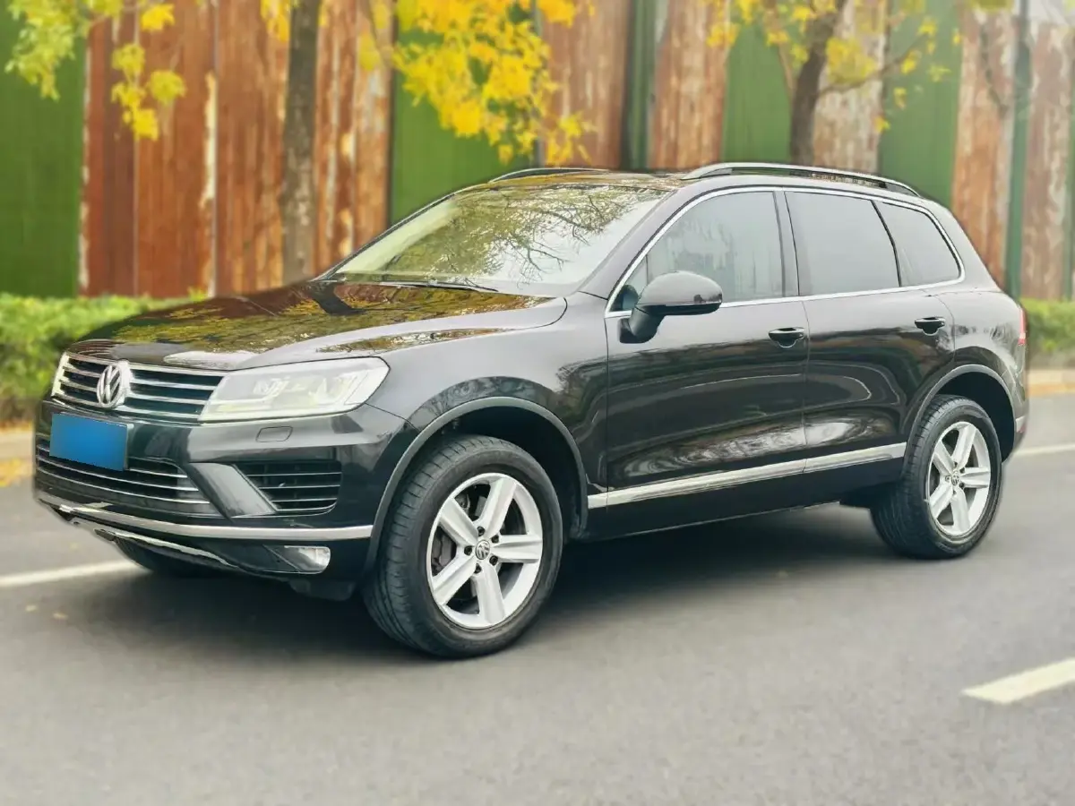 2017 Volkswagen Touareg 3.0T 320HP V6 8AT