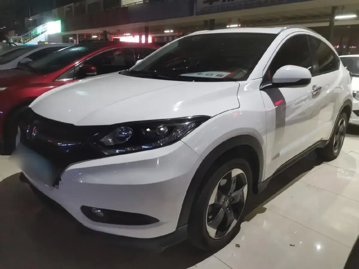 2015 Honda Vezel 1.8L 136HP L4 CVT
