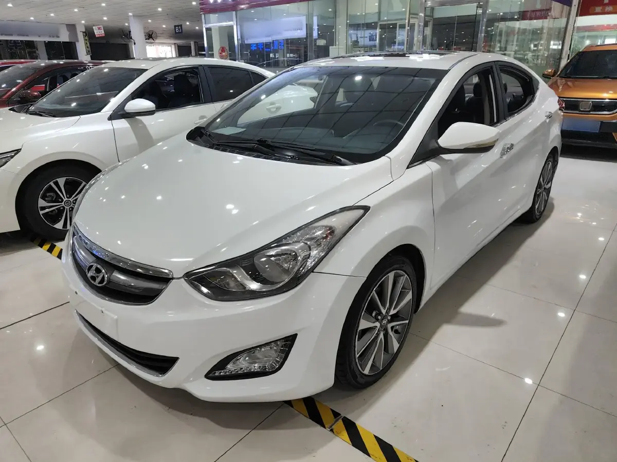 2015 Hyundai Elantra 1.6L 128HP L4 6AT