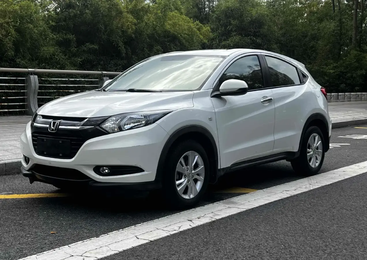 2017 Honda Vezel 1.5L 131HP L4 CVT
