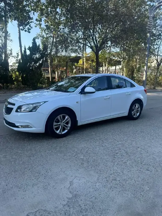 2015 Chevrolet Cruze 1.5L 113HP L4 6AT