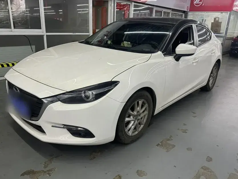 2017 Mazda 3 Axela 1.5L 117HP L4 6AT