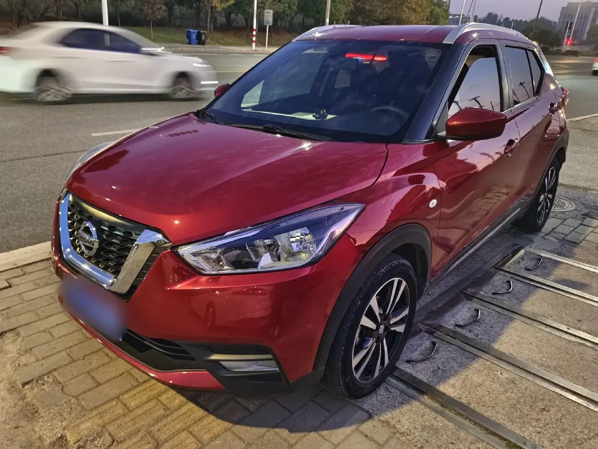 2021 Nissan Kicks 1.5L 122HP L4 CVT