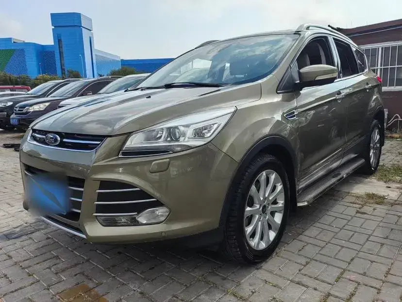 2013 Ford Kuga 2.0T 242HP L4 6AT