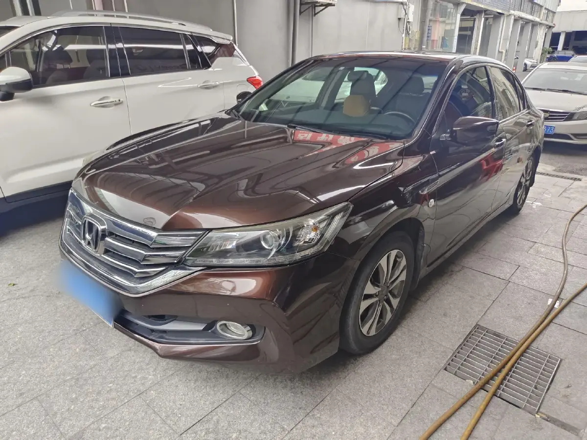 2015 Honda Accord 2.0L 155HP L4 CVT