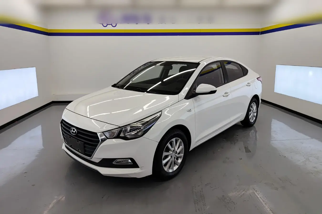 2016 Hyundai Verna 1.4L 100HP L4 6AT