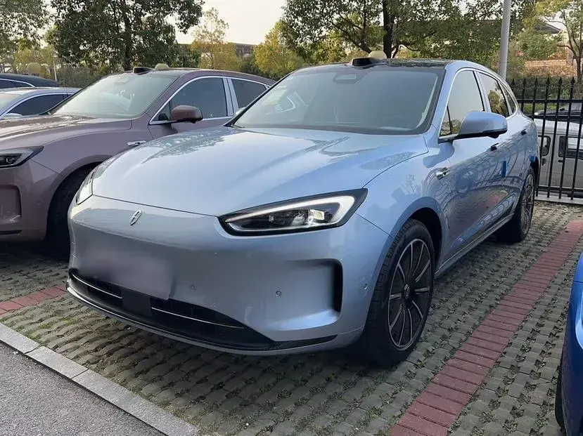 2023 HIMA M5 BEV 80KWH