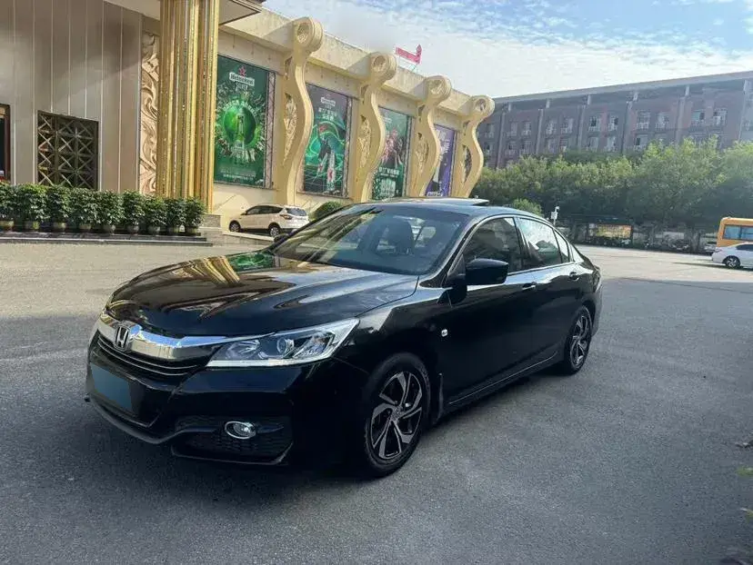 2016 Honda Accord 2.0L 155HP L4 CVT