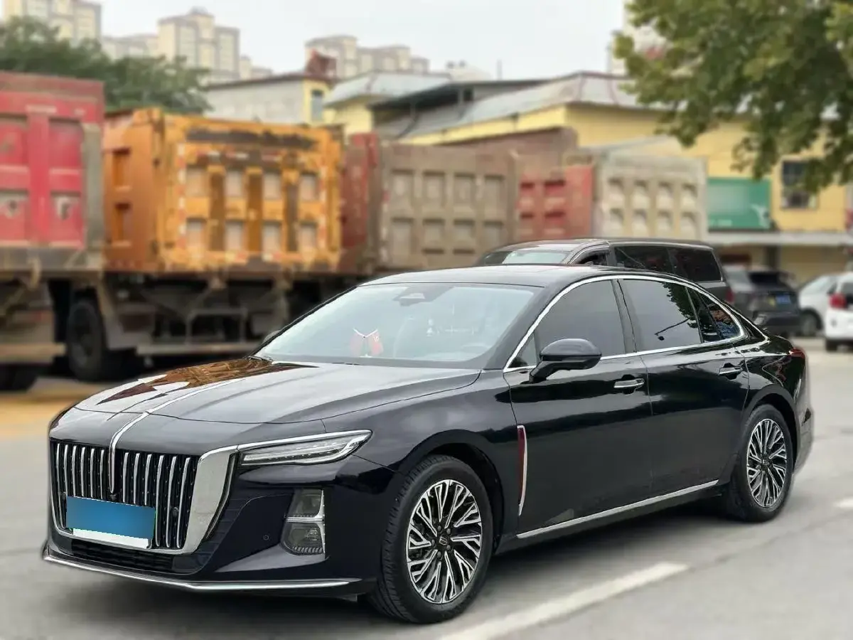 2024 HongQi H5 2.0T 224HP L4 8AT