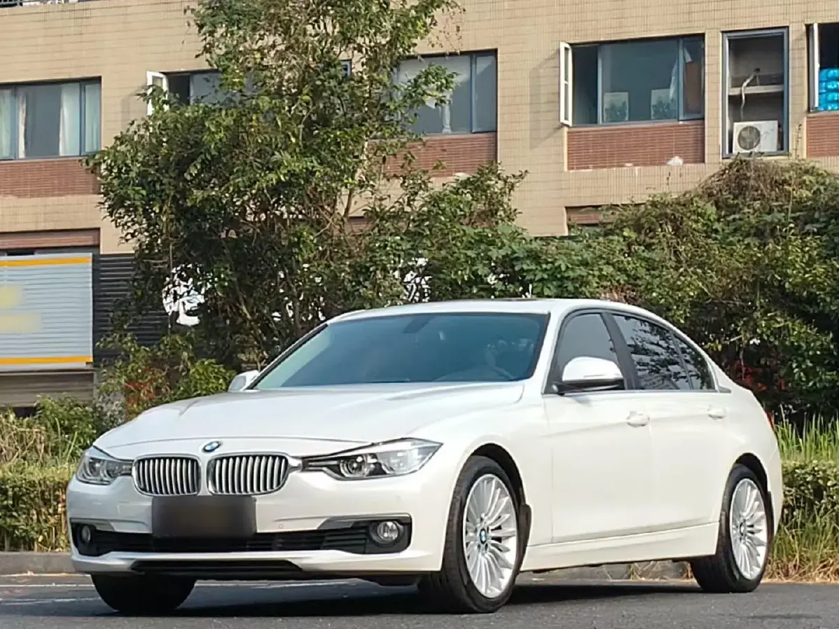 2018 BMW 3 Series 2.0T 184HP L4 8AT