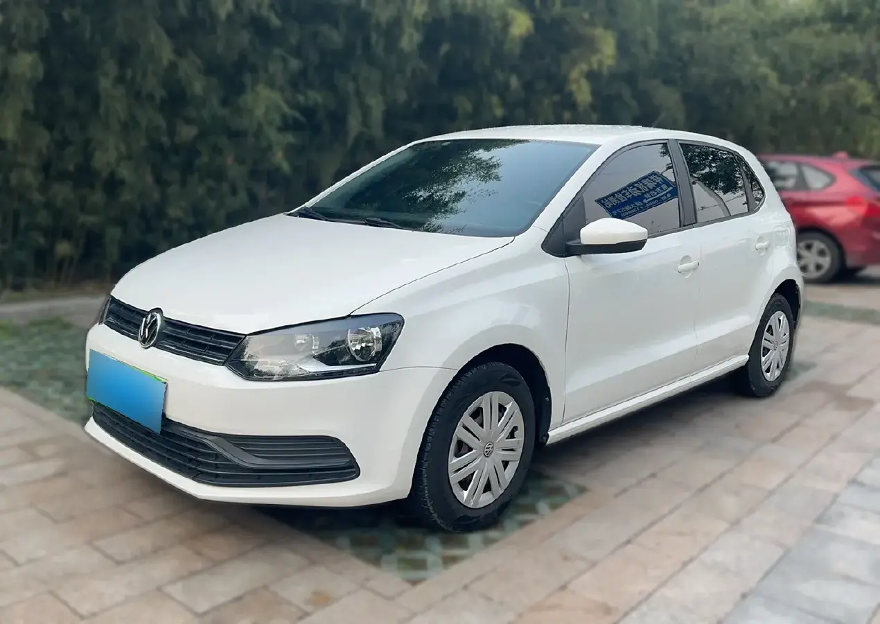 2016 Volkswagen Polo 1.4L 90HP L4 6AT
