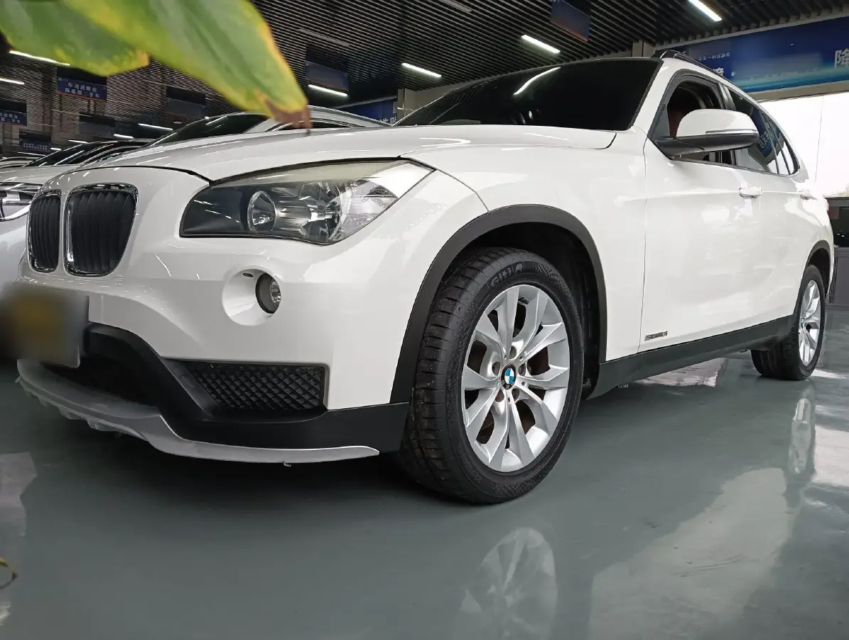 2014 BMW X1 2.0T 156HP L4 8AT