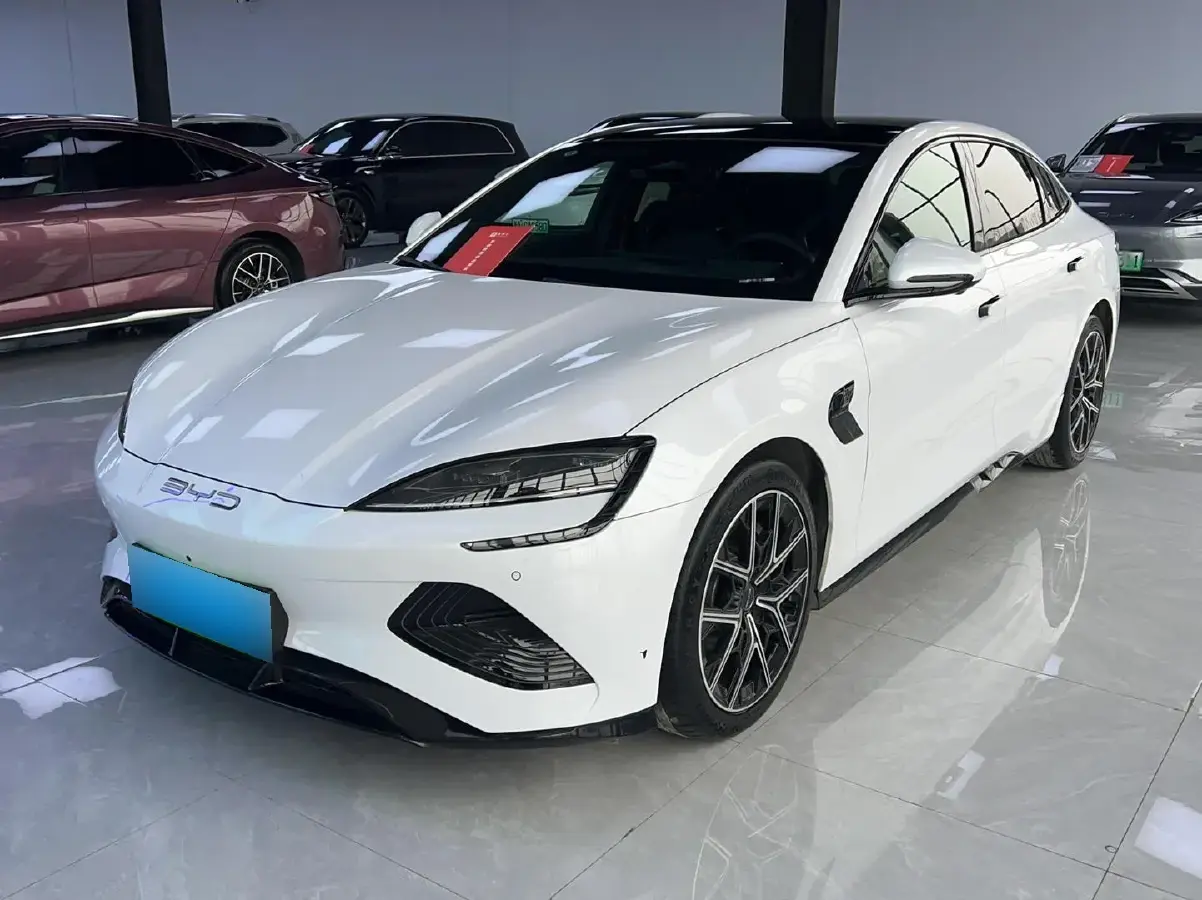 2023 BYD Seal BEV 82.5KWH