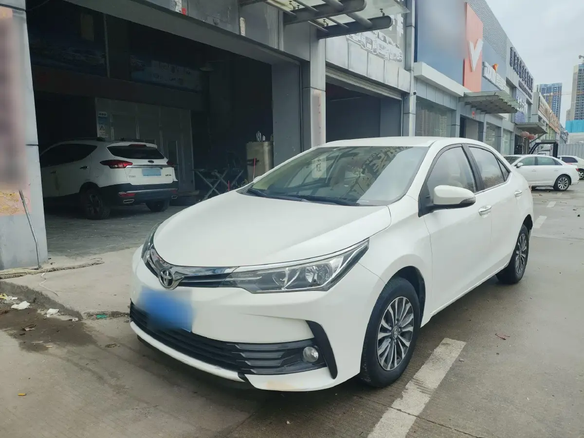 2017 Toyota Corolla 1.2T 116HP L4 CVT