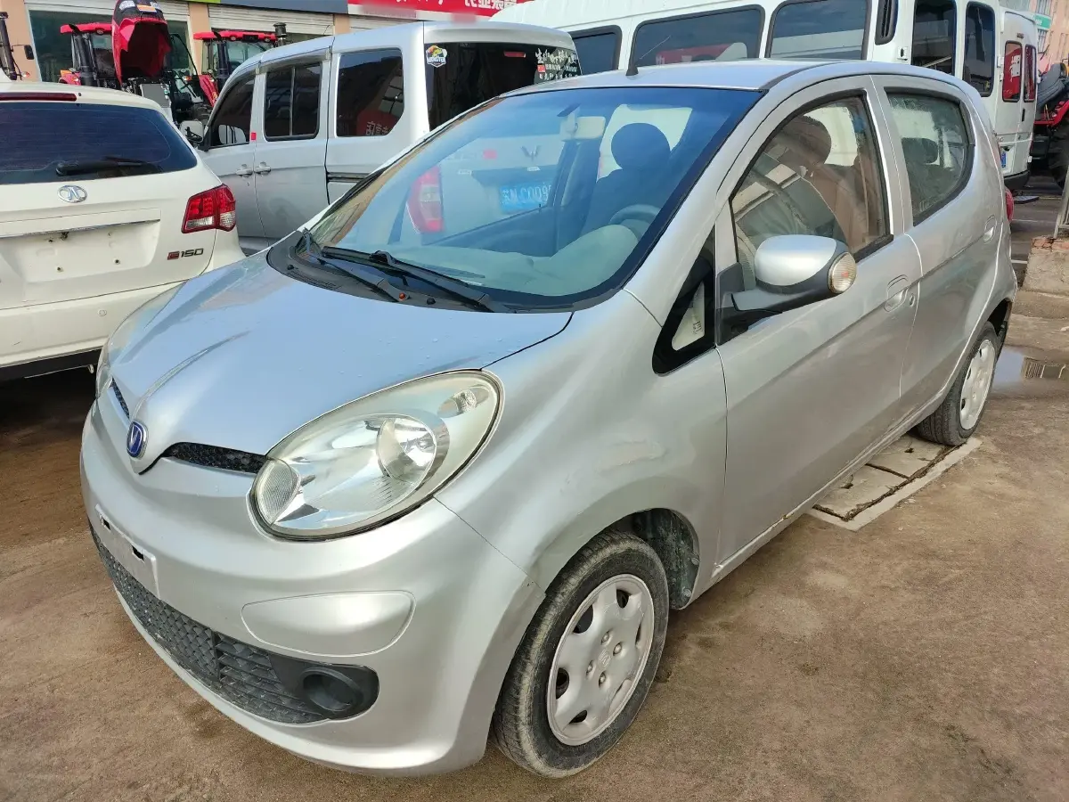 2010 ChangAn BenBen MINI 1.0L 70HP L4 5MT