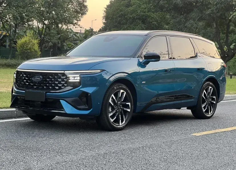 2023 Ford Edge 2.0T 275HP L4 E-CVT Hybrid