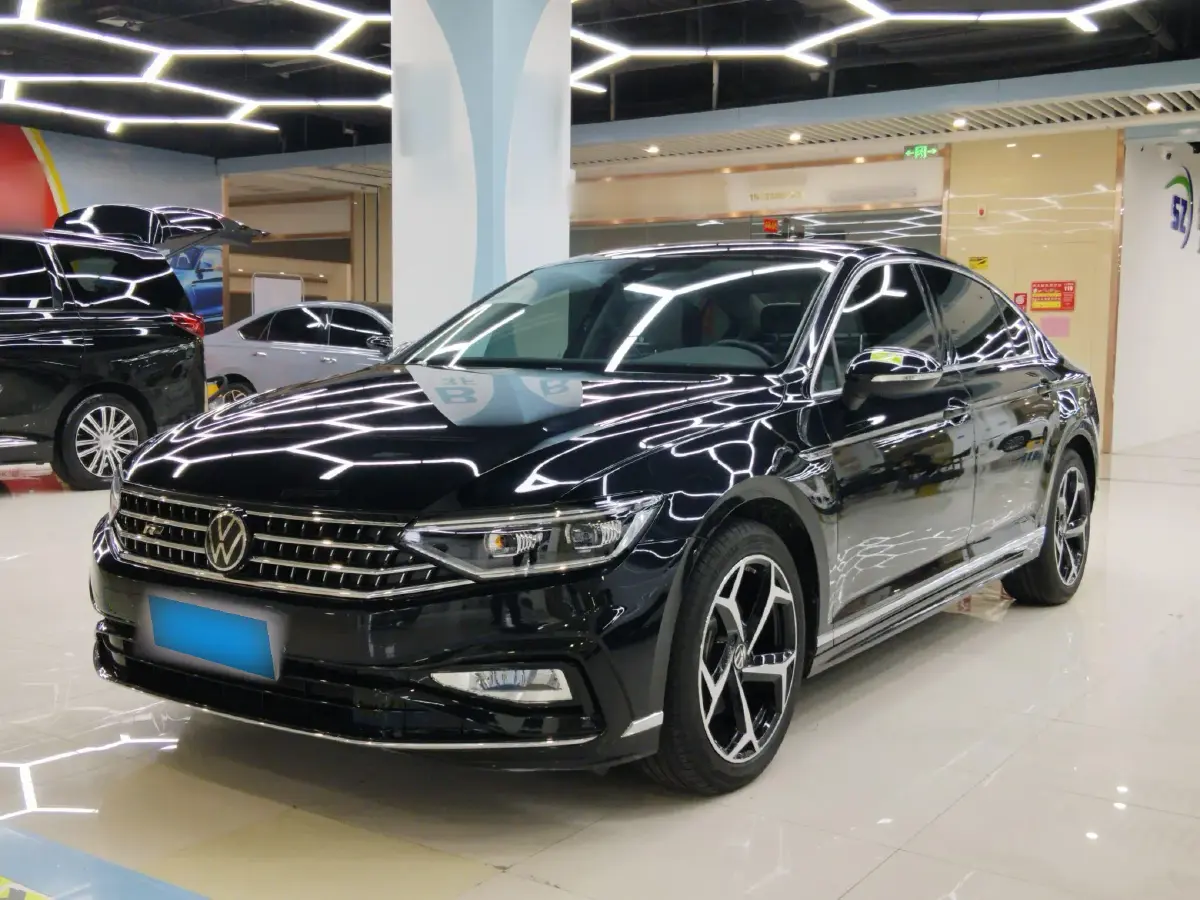 2023 Volkswagen Magotan 2.0T 186HP L4 7DCT