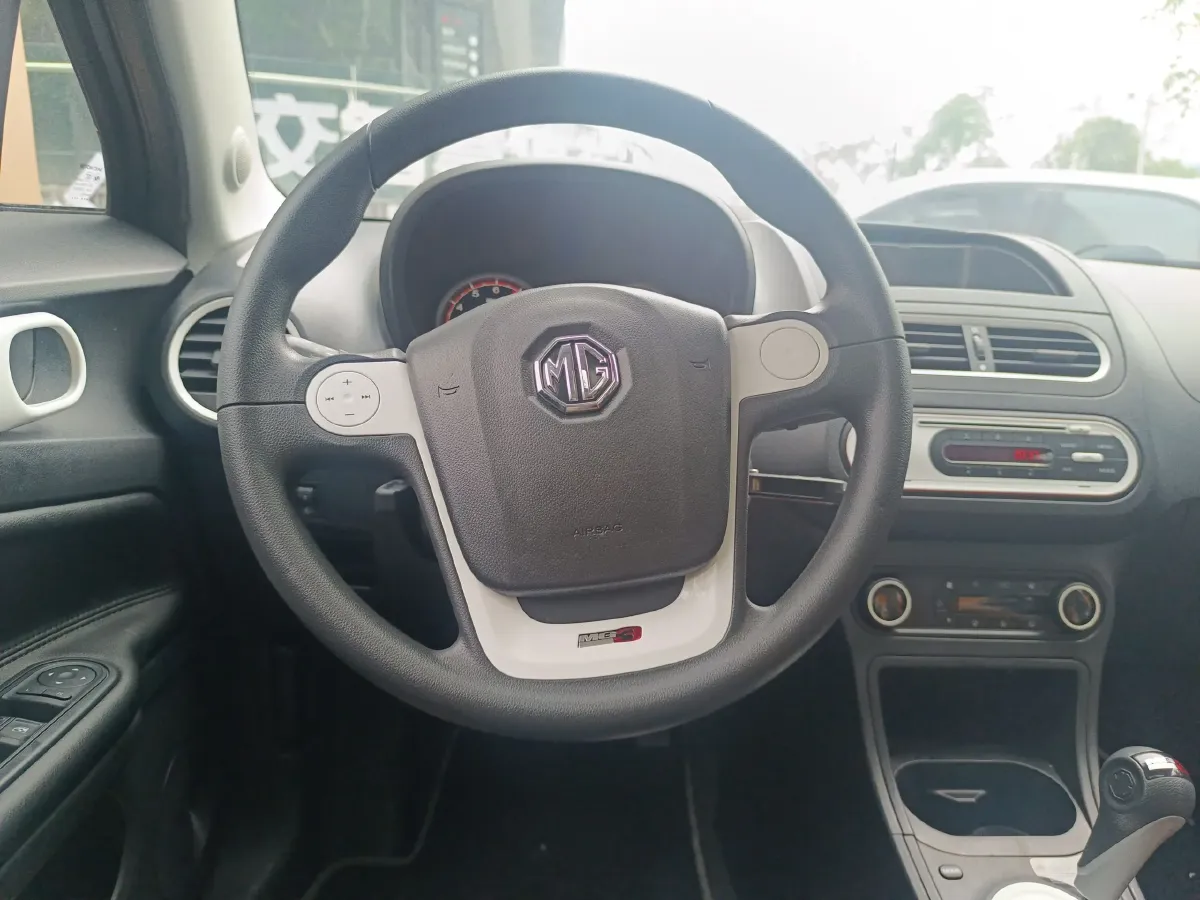 2015 MG 3SW 1.5L 109HP L4 5AMT,autocango,china used car exporter,china ev exporter,chinese used car exporter,chinese used ev exporter