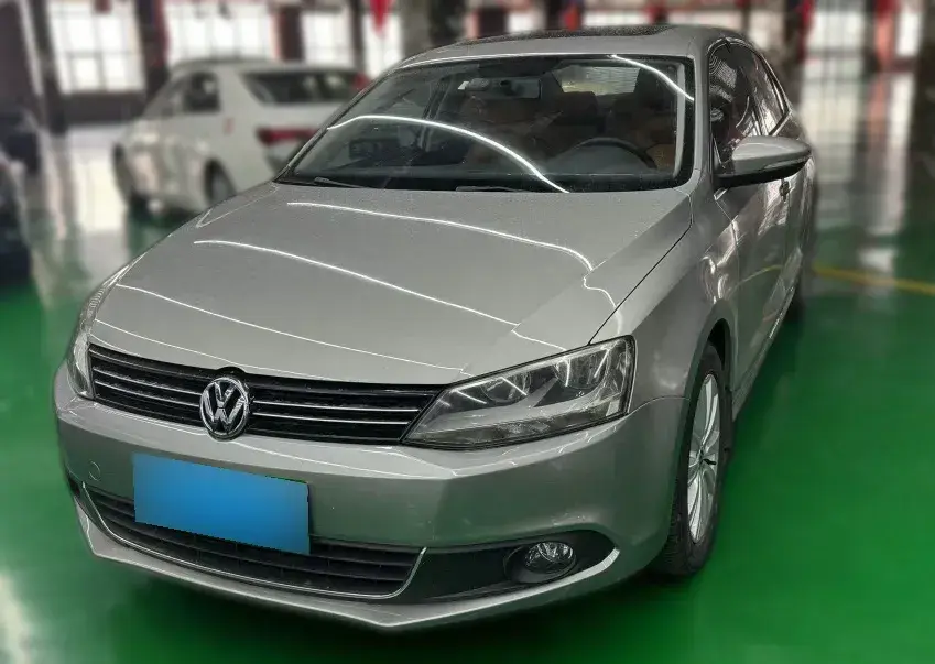 2014 Volkswagen Sagitar 1.6L 105HP L4 6AT