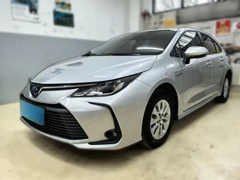 2021 Toyota Corolla 1.8L 98HP L4 E-CVT Hybrid