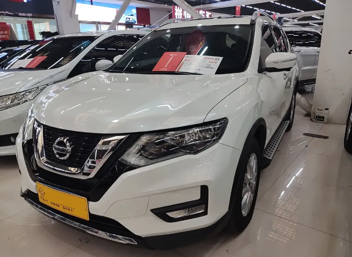 2017 Nissan X-Trail 2.0L 150HP L4 CVT