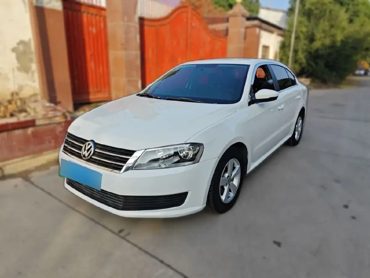 2013 Volkswagen Lavida 1.6L 110HP L4 6AT