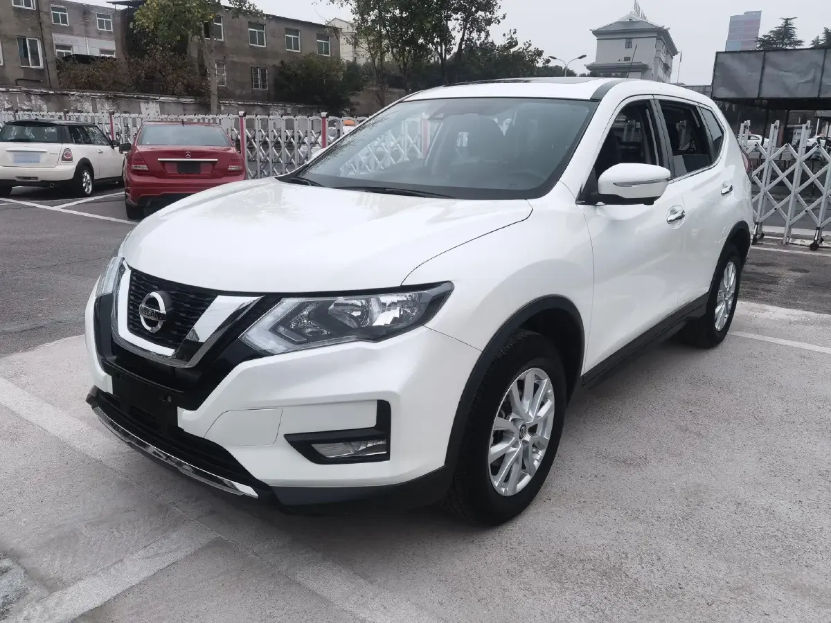 2021 Nissan X-Trail 2.0L 151HP L4 CVT