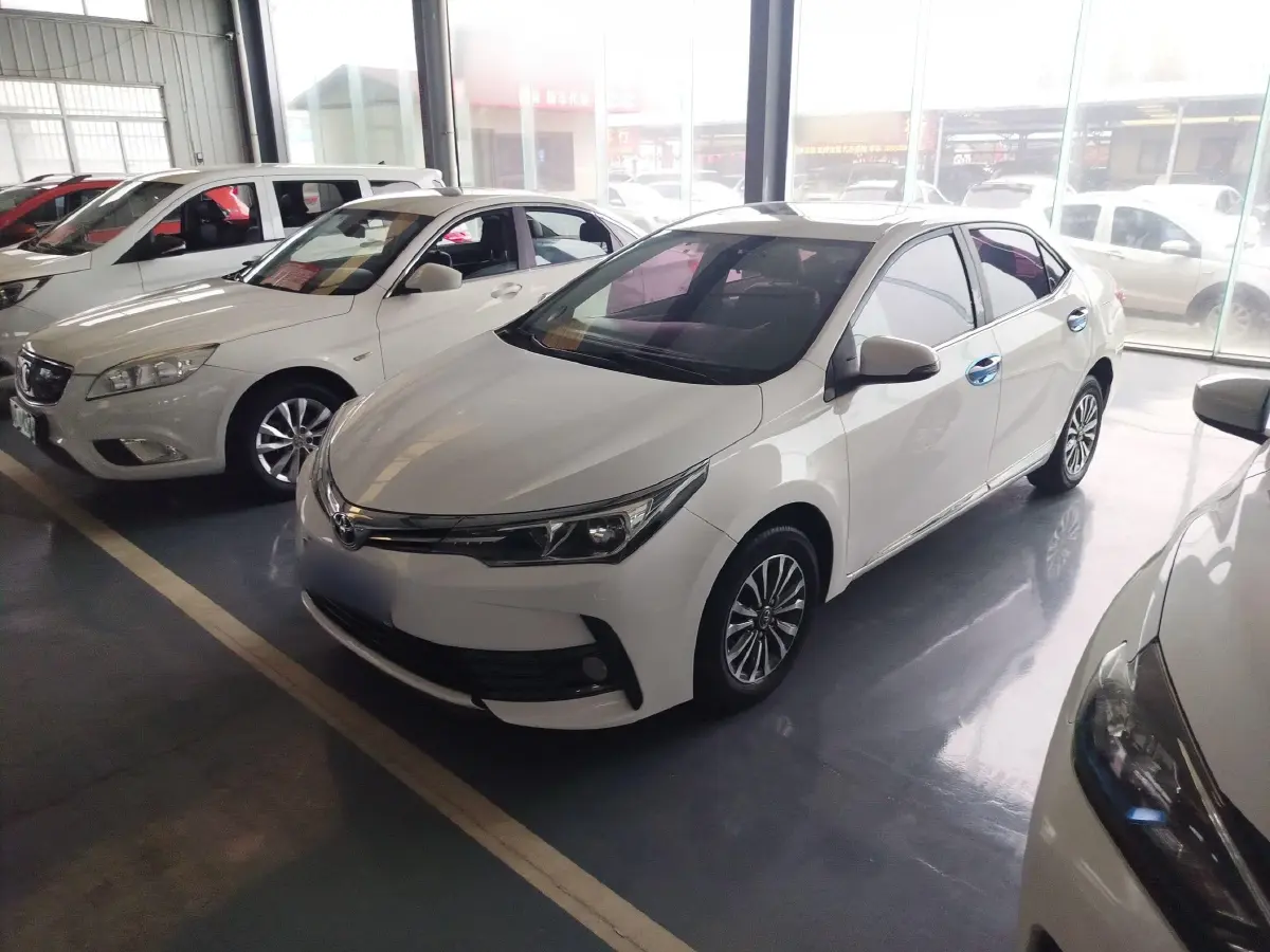2017 Toyota Corolla 1.2T 116HP L4 CVT