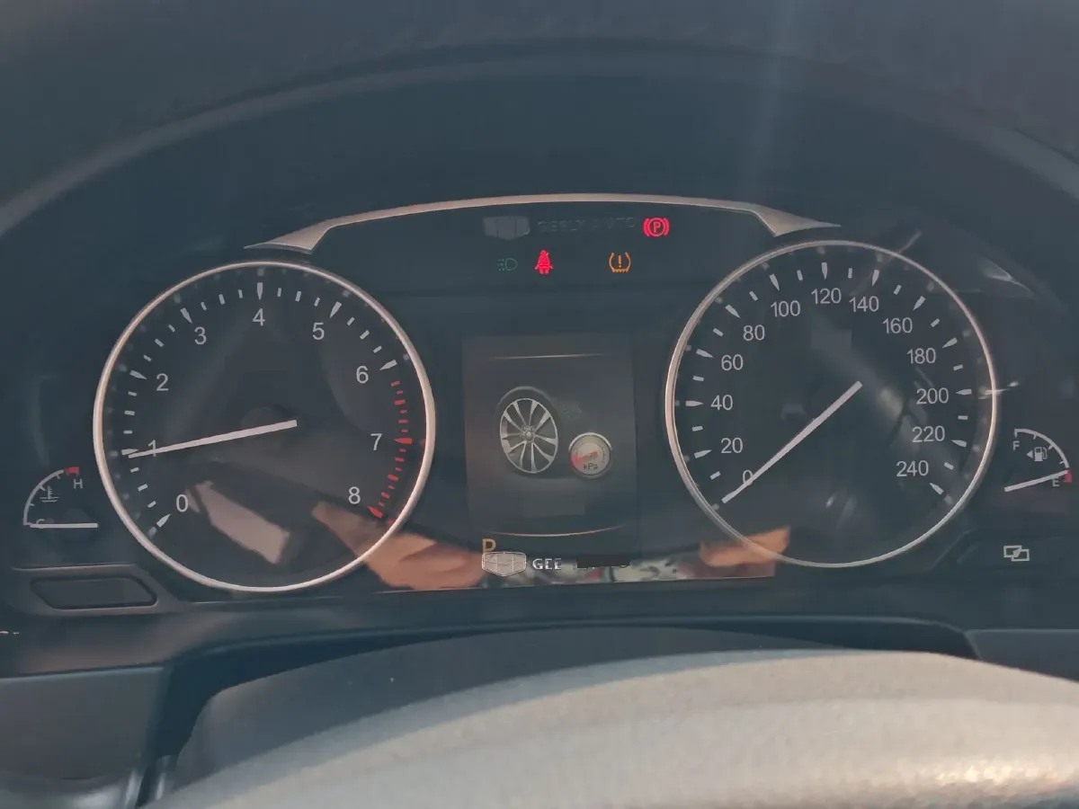 2016 Geely Emgrand GT 2.4L 162HP L4 6AT,autocango,china used car exporter,china ev exporter,chinese used car exporter,chinese used ev exporter