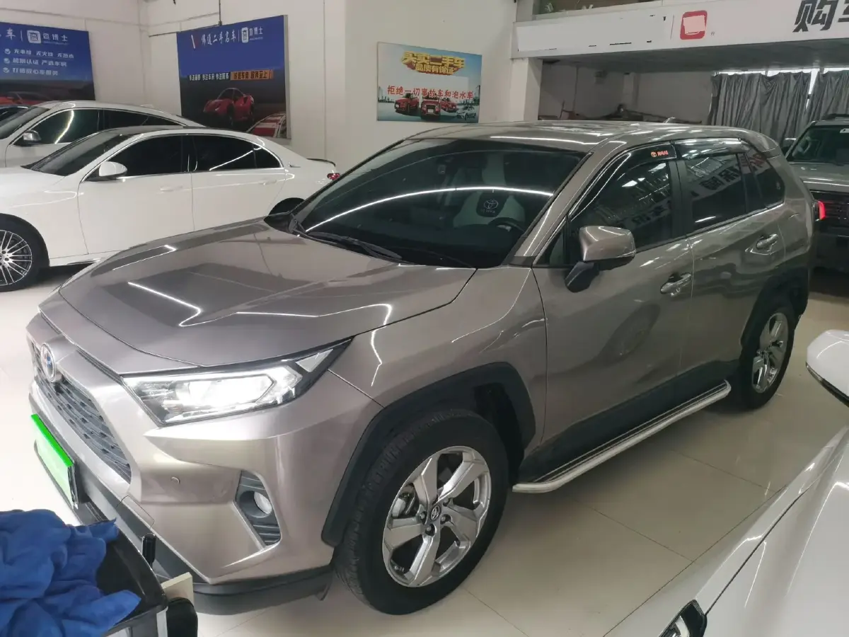 2021 Toyota RAV4 2.0L 171HP L4 CVT