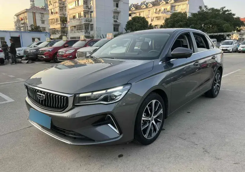 2022 Geely Emgrand 1.5L 114HP L4 CVT