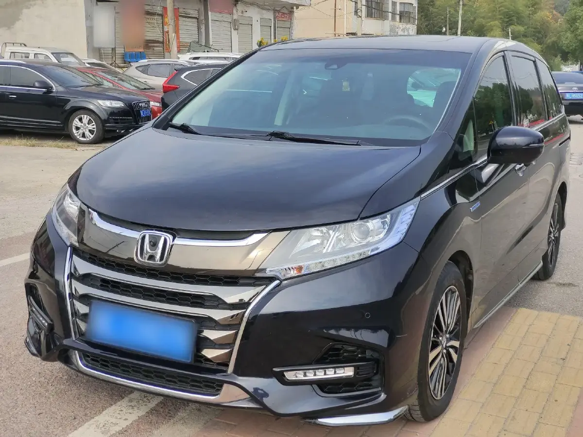 2019 Honda Odyssey 2.0L 146HP L4 E-CVT Hybrid