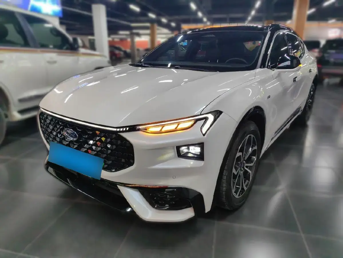 2022 Ford EVOS 2.0T 238HP L4 8AT