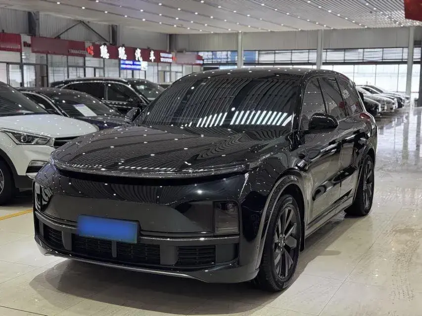 2023 Li L8 Range Extended 154HP REEV 40.9KWH