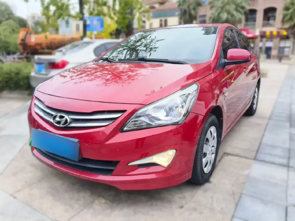 2014 Hyundai Reina 1.4L 107HP L4 5MT