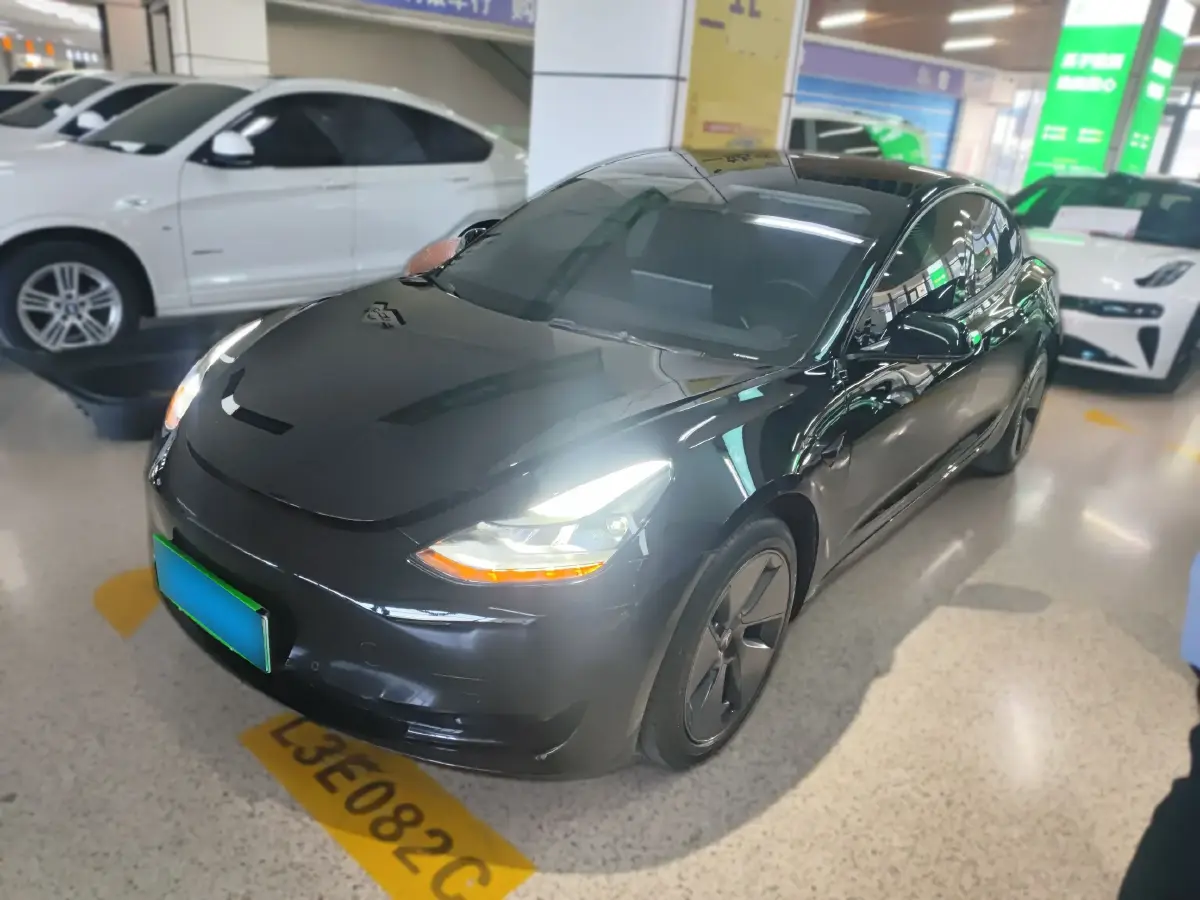2022 Tesla Model 3 BEV 60KWH