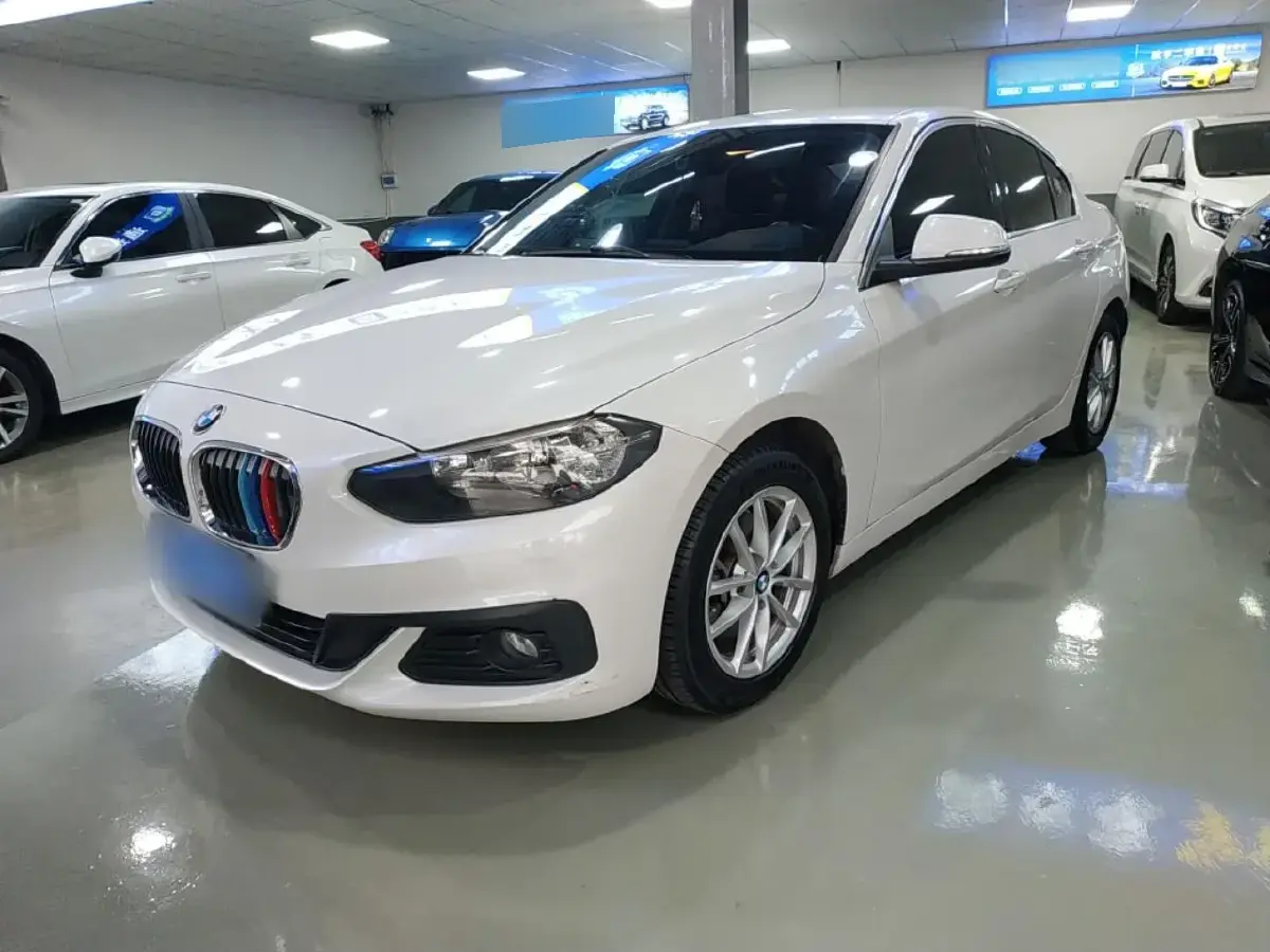 2017 BMW 1 Series 1.5T 136HP L3 6AT