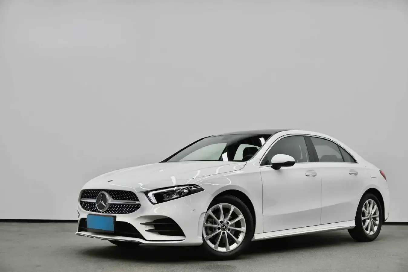 2022 Mercedes-Benz A Class 1.3T 163HP L4 7DCT