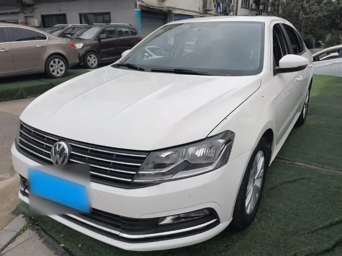 2017 Volkswagen Lavida 1.6L 110HP L4 6AT