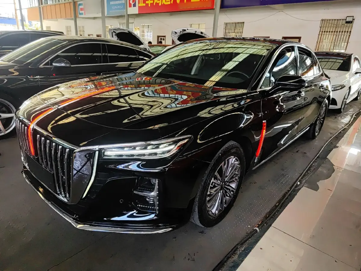 2023 HongQi H5 2.0T 224HP L4 8AT