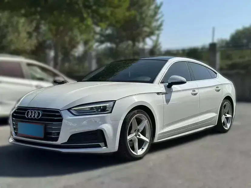 2013 Audi A5 2.0T 211HP L4 CVT